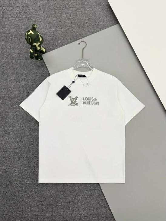 Picture of Louis Vuitton T Shirts Short _SKULVS-XLm6tx1467340